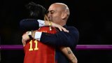 Kissing World Cup winner costs ex-football boss €10,000 (VIDEO)