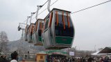 Tourists throng snowy Kashmir to celebrate New Year