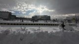 Cold wave sweeps North India: Kashmir engulfed in snow