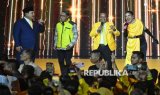 Momen Prabowo dan Bahlil Nyanyi Bareng di HUT Golkar