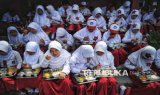 Siswa SD di Jakarta Dapat Susu 2 Kali Sepekan dalam Program MBG