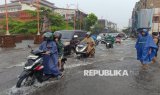 Diguyur Hujan Deras, Sejumlah Wilayah di Denpasar Tergenang Air