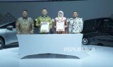 Cuma 7 Hari! PLN dan Wuling Hadirkan Home Charging Super Praktis untuk Mobil Listrik