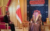 Bahrain king pledges to strengthen ties with Bangladesh